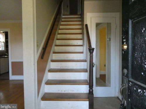 10408 New Hampshire Ave, Silver Spring MD 20905-3918 exterior