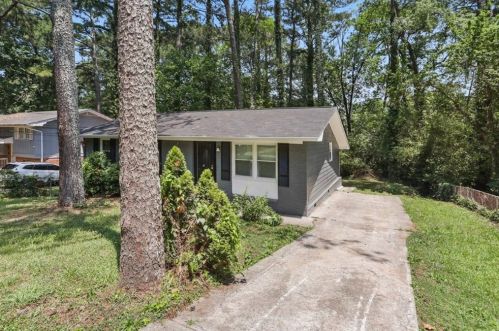 986 Eisenhower Rd, Atlanta GA  30354-3409 exterior