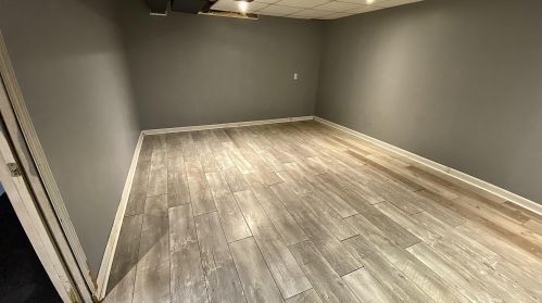 1323 Muskegon Ave, Grand Rapids MI 49504-3250 exterior