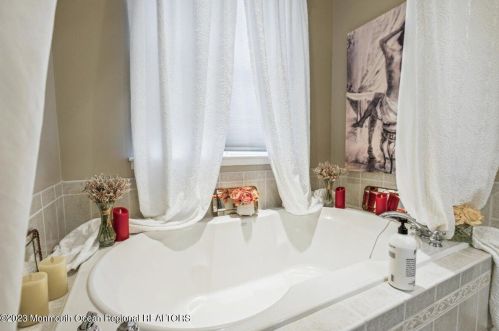 44 Cypress Point Ln, Jackson Twp NJ  08527-4017 exterior