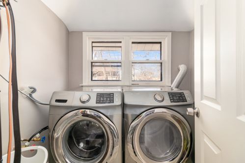 104 Seeser St, Joliet IL 60436-1642 exterior