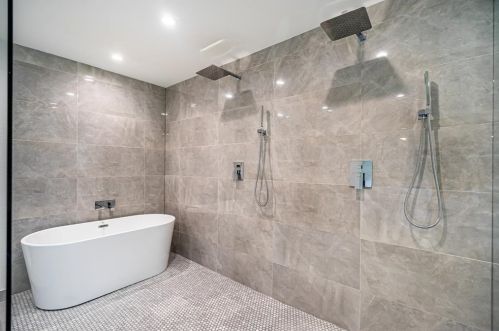 4045 Cedar Bayou Dr, Dallas TX  75244-7220 exterior