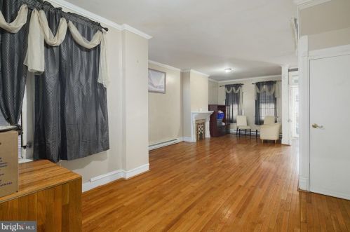 449 53rd St, Philadelphia, PA 19143-0015