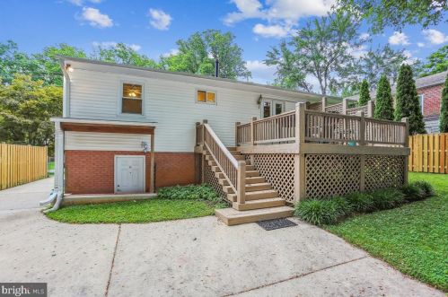 218 Forest Ave, Rockville MD 20850-1820 exterior