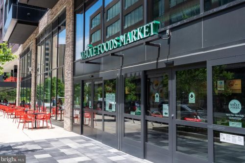 8370 Greensboro Dr, Mc Lean VA  22102-3515 exterior