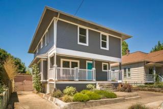 4133 32nd Ave, Portland, OR 97202-3428