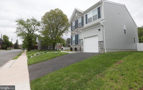 1012 Johnson St, Philadelphia PA  19138-1015 exterior