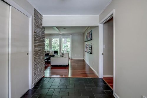 720 Langford Ln, Atlanta GA  30327-4732 exterior