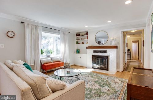 1841 Birch Rd, Mc Lean VA 22101-5317 exterior