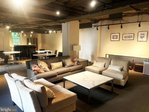 2737 Devonshire Pl, Washington DC  20008-3476 exterior