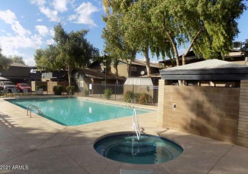 286 Palomino Dr, Chandler AZ  85225-3464 exterior