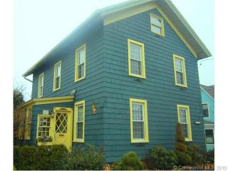 283 Curtis St, Meriden, CT 06450-5910