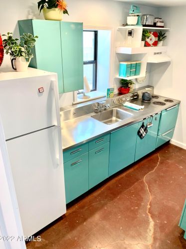 2209 23rd St, Phoenix, AZ 85006-2471