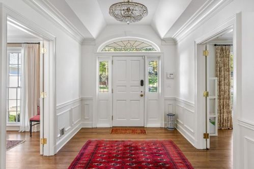 62 Blackland Rd, Atlanta, GA 30342-4421