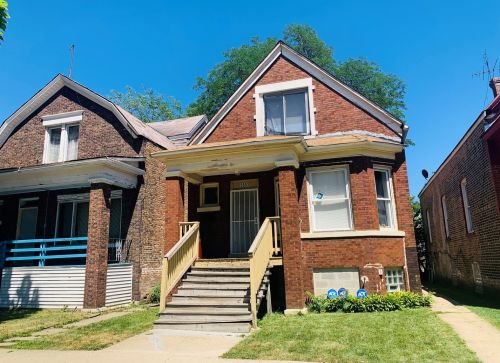 5653 Wolcott Ave, Chicago, IL 60636-1126