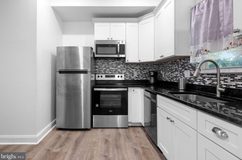 1725 Marshall St, Philadelphia PA 19120-0037 exterior