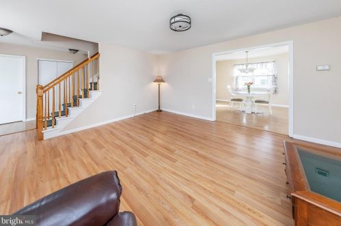 262 Lk Rd, Pilesgrove NJ 08098-3008 exterior