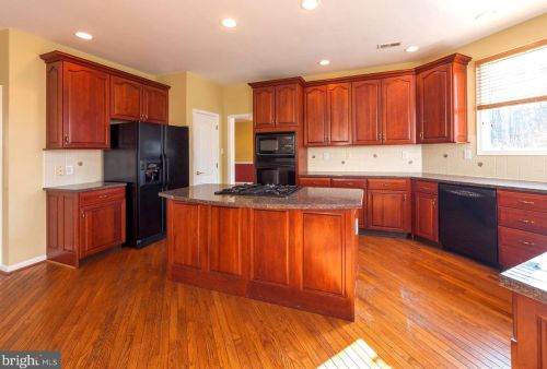 2009 Carmel Dr, Jamison PA 18929-1438 exterior