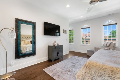 3550 Hoyne Ave, Chicago IL 60643-3323 exterior