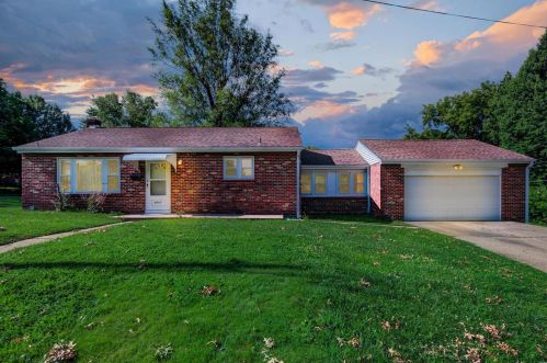 9100 Macon Ave, Saint Louis, MO 63134-3432