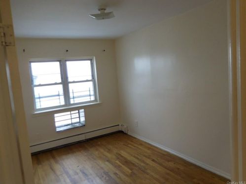 1551 Bruckner Blvd, Bronx NY 10472-6408 exterior