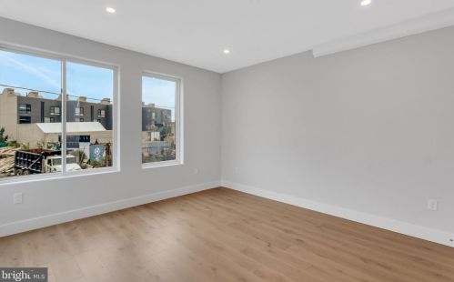 1840 Leithgow St, Philadelphia PA 19123-1430 exterior