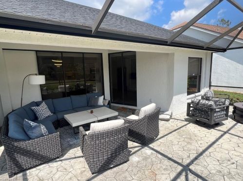 662 Lambton Ln, Naples FL 34104-7870 exterior