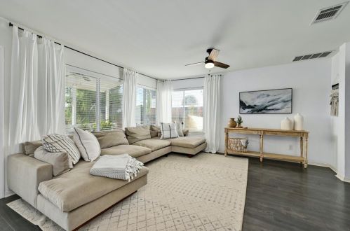 14713 Bescott Dr, Austin TX 78728-5728 exterior