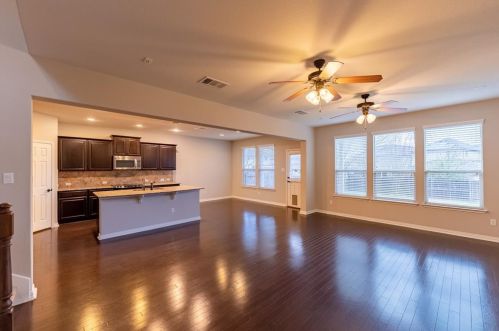 9944 Aly May Dr, Austin TX  78748-1406 exterior