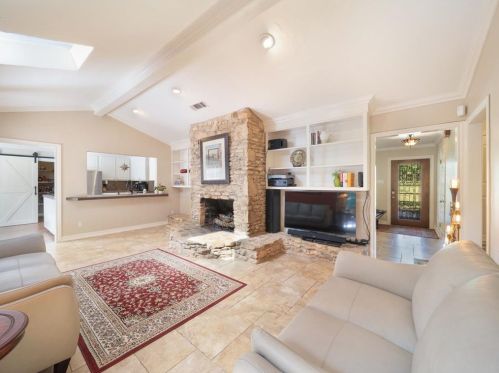 9604 Flintrock Cir, Austin TX 78737-1113 exterior