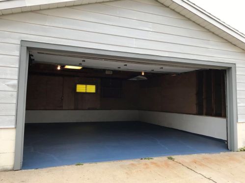 2418 92, Milwaukee WI 53228-1611 exterior