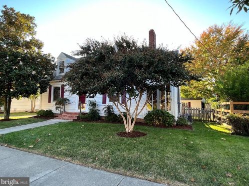 415 Aurora St, Easton, MD 21601-3430