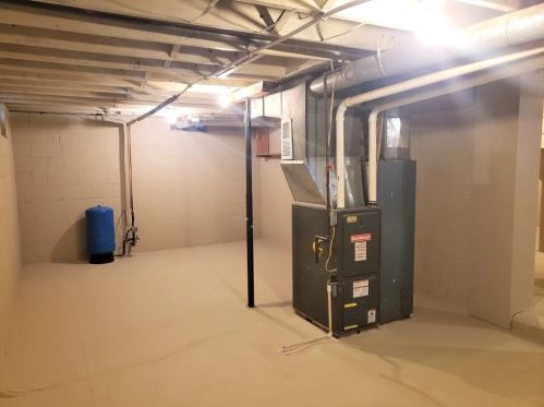 2063 22 1/2 Ave, Canton WI 54868-9718 exterior