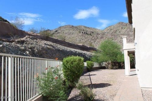 16006 29 Ave, Phoenix AZ 85009-5717 exterior