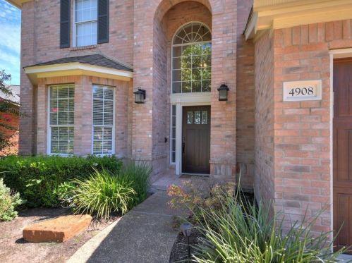 4908 China Garden Dr, Austin TX  78730-3576 exterior