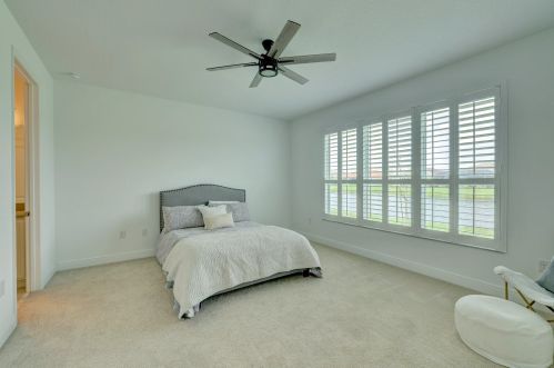 9516 Royal Poinciana Dr, Fort Pierce FL  34987-2506 exterior