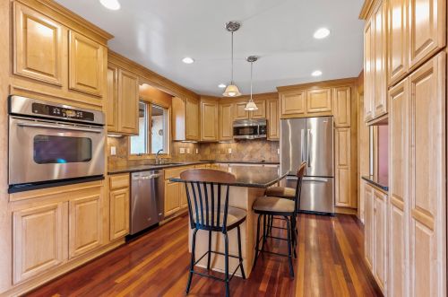 415 Brk Ave, Saint Paul MN 55109-2014 exterior