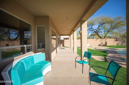 22037 55th St, Phoenix AZ  85054-7151 exterior