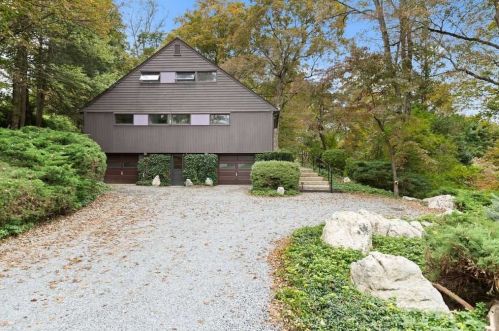 6 Andrea Dr, Poughkeepsie, NY 12603-5102