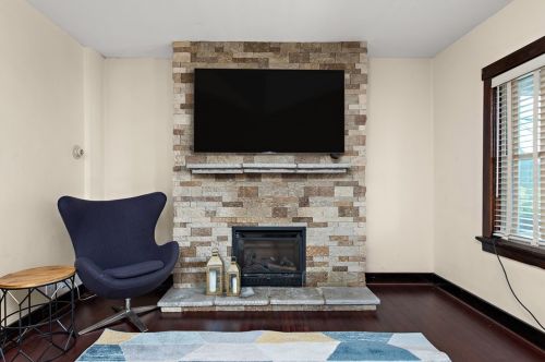 123 Kathleen St, Pittsburgh PA  15211-2133 exterior