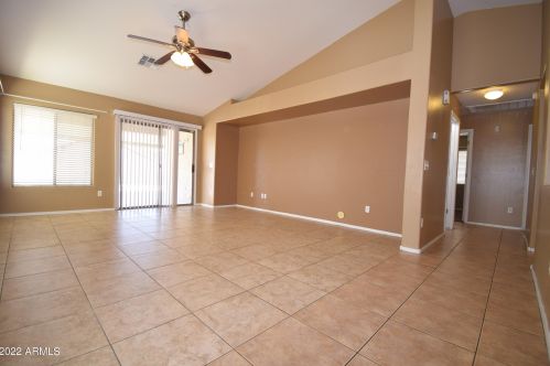 1512 Burgess Ln, Phoenix AZ 85042-5379 exterior