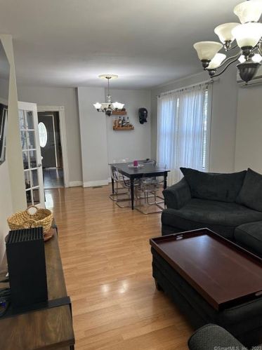 332 Hawthorne Ave, Derby CT 06418-1119 exterior