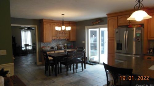 60 Cutler Rd, Killingly CT 06241-1303 exterior