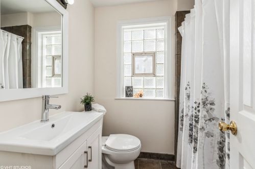 2641 99 St, Chicago IL 60805-3454 exterior