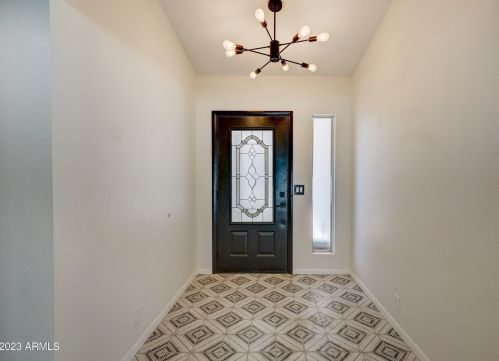 1805 Tamarisk St, Chandler AZ  85224-2508 exterior