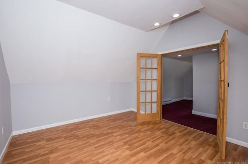 67 Orchard St, Wallingford CT 06492-4130 exterior