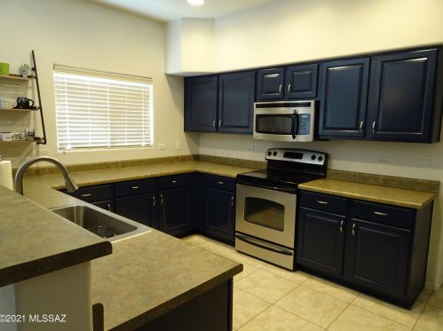 7576 Majestic Palm Ln, Tucson, AZ 85756-6112