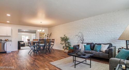 8322 Julia St, Tucson AZ  85710-4218 exterior