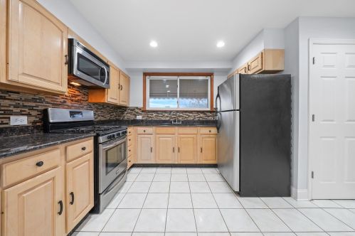 4714 Leclaire Ave, Chicago IL 60638-2019 exterior