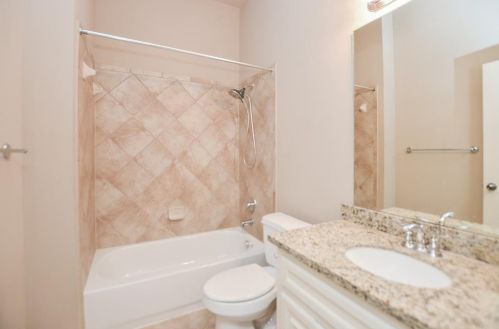 27907 Barberry Banks Ln, Fulshear TX 77441-2057 exterior